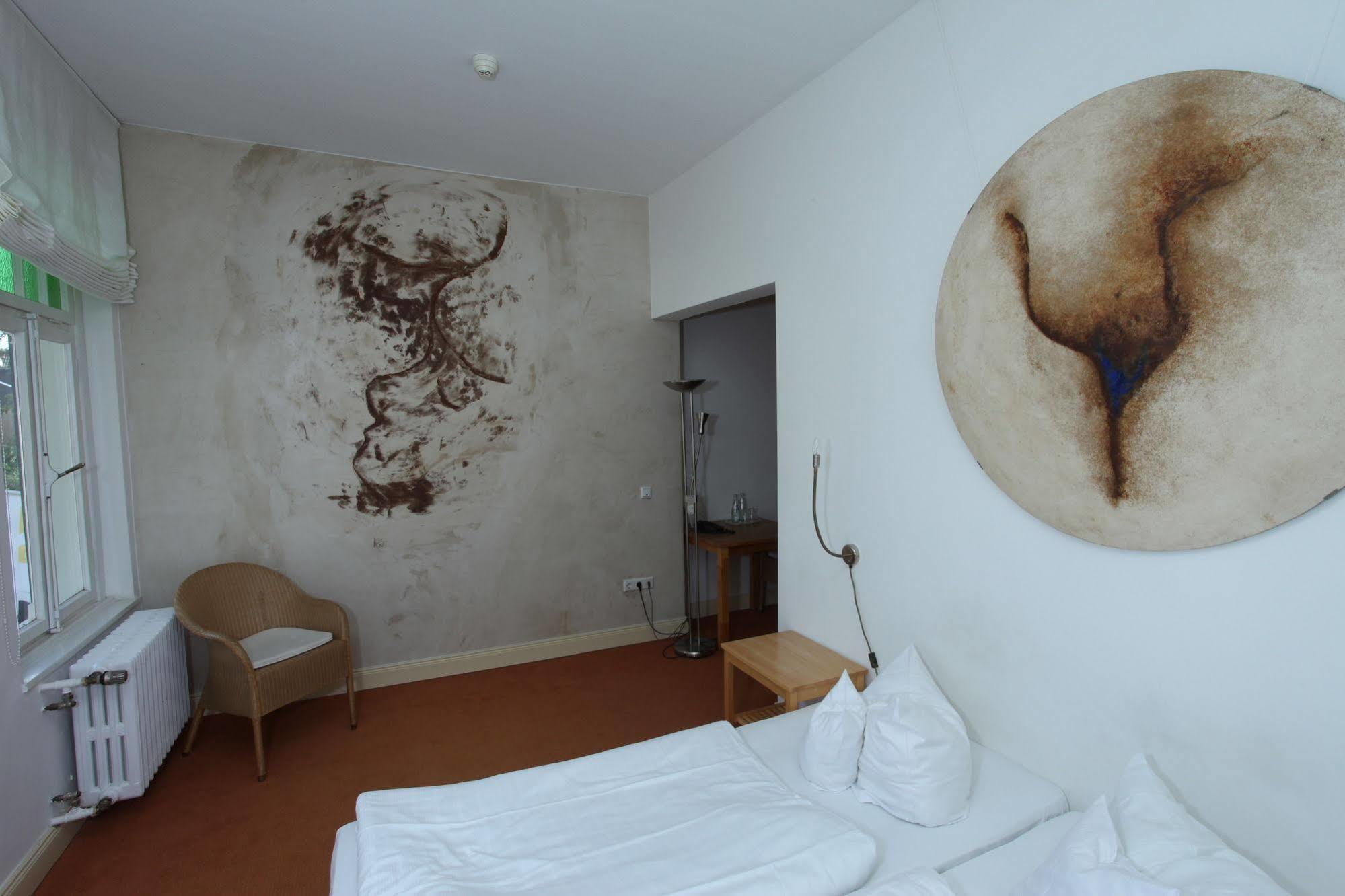 Hotel Artgenossen ลินด์ลาร์ ภายนอก รูปภาพ
