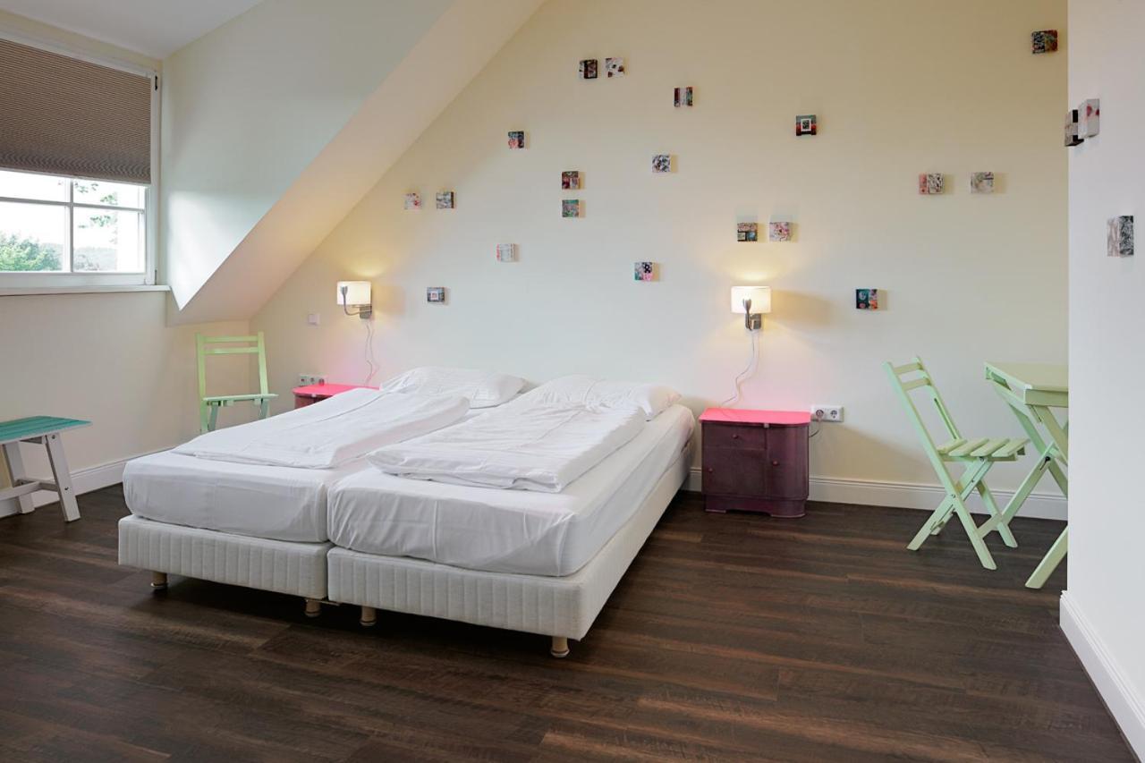 Hotel Artgenossen ลินด์ลาร์ ภายนอก รูปภาพ